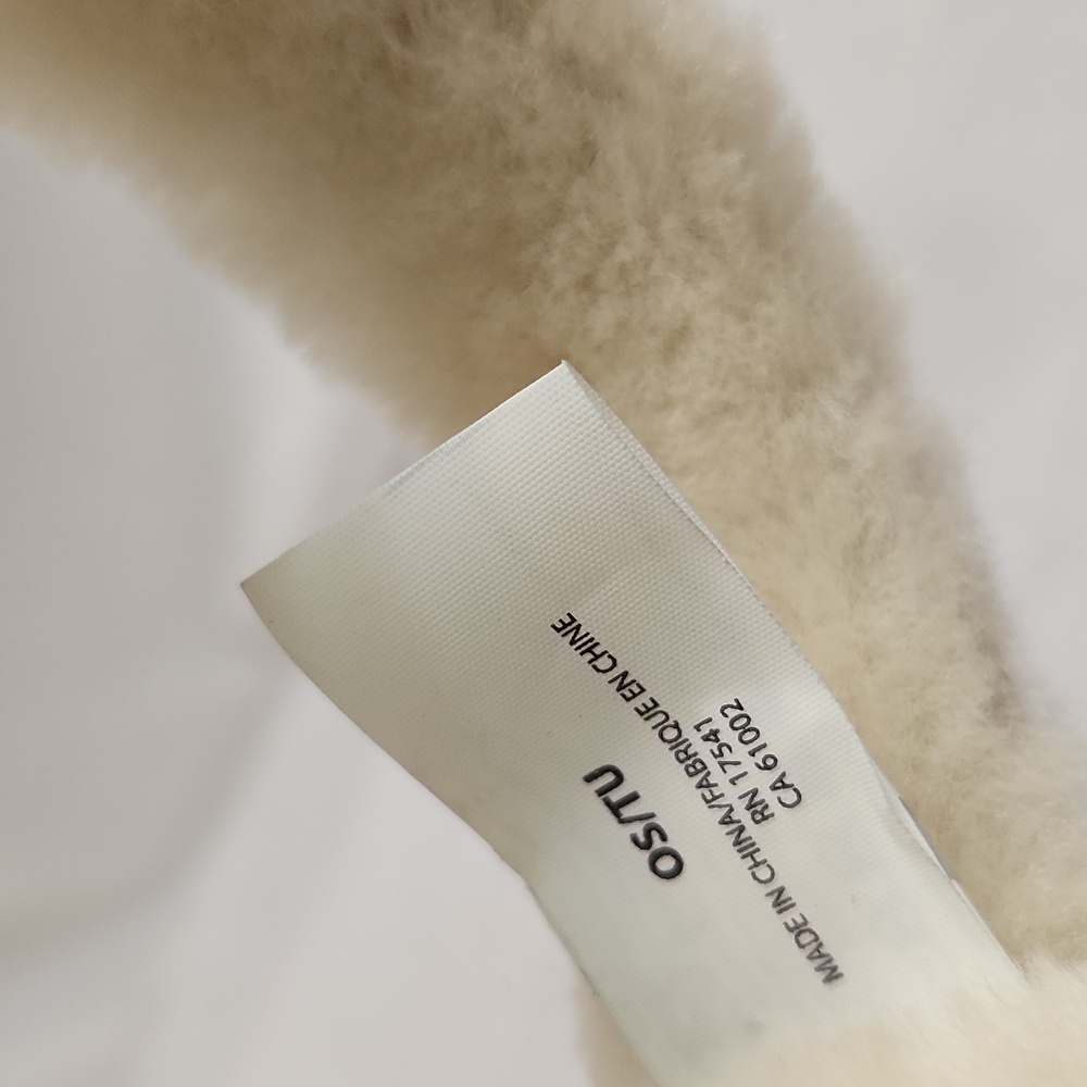 UGG Chestnut Center Strip Fur Ear Muffs - Picture 6 of 11